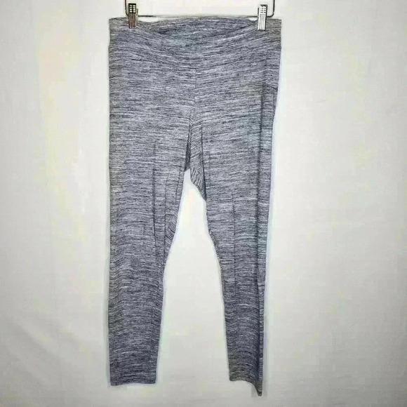 Leggings bundle set of 3 size medium - Picture 6 of 7